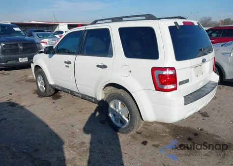 2011 Ford Escape Xlt z USA, uszkodzony, nr VIN 1FMCU0D70BKA93100
